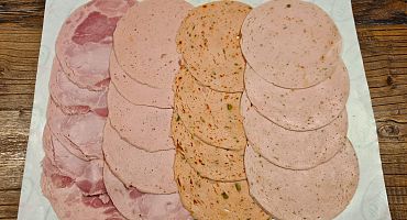 frischwurst-aufschnitt-scherer-1